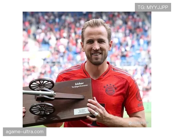 哈里·凯恩与英格兰传奇前锋对比：国家队地位如何排序